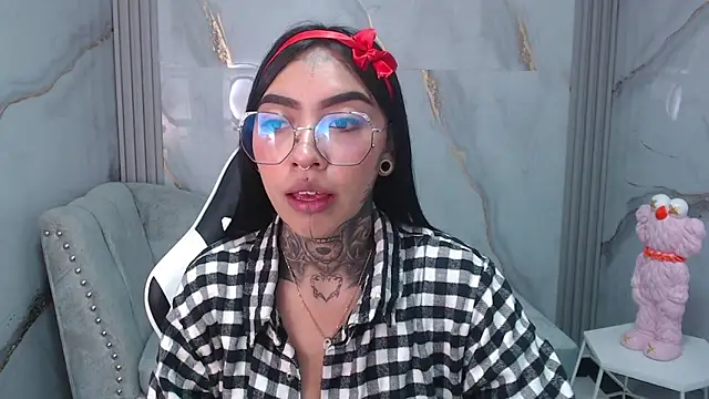 Ashley Blum v online show from September 2025 12:38:02 PM