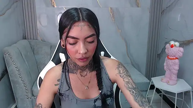 Ashley Blum v online show from September 2025 07:36:02 PM