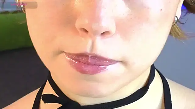 Snapshot of Hanny_babyy chatting on September 2025 10:37:01 PM Hanny babyy online show from September 2025 10:37:01 PM