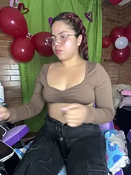 Snapshot of kris_eph chatting on February 2026 12:05:02 AM kris eph online show from February 2026 12:05:02 AM