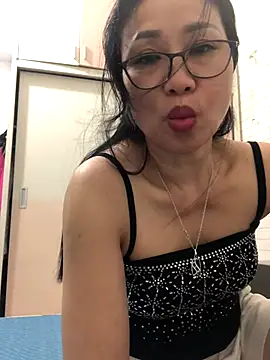 Snapshot of Vitamin_sexy chatting on October 2025 12:50:02 PM Vitamin sexy online show from October 2025 12:50:02 PM