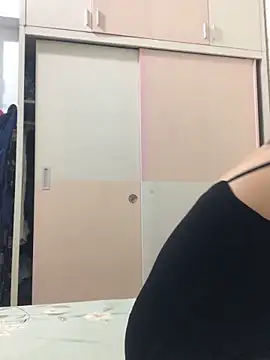 Vitamin sexy online show from November 2025 06:13:01 AM