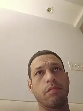 Andrez5041 online show from November 2025 06:35:01 AM