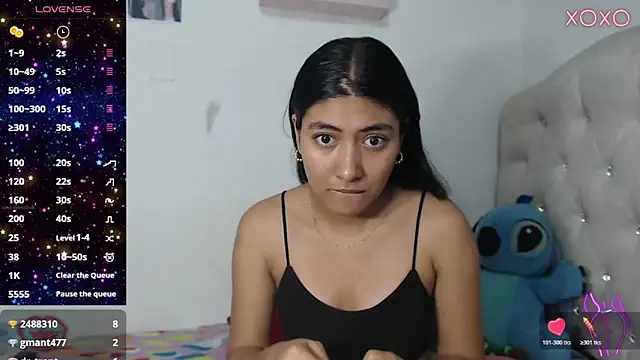 Allison 19   online show from November 2025 10:37:01 AM