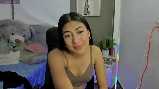 Allison 19   online show from December 2025 05:16:01 AM