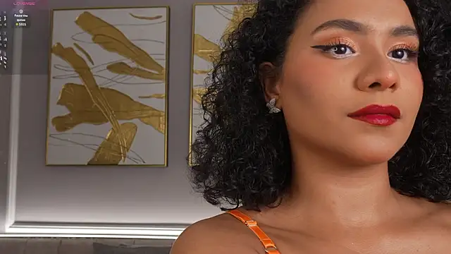 Snapshot of ellette__ chatting on February 2026 07:31:01 PM ellette online show from February 2026 07:31:01 PM