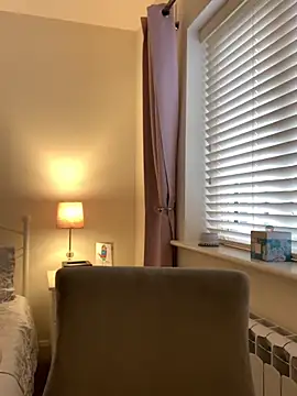 Crusher19830 online show from November 2025 03:58:02 PM