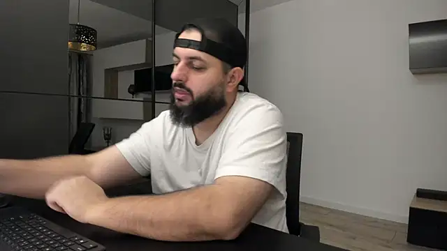 DravenPeak online show from November 2025 03:27:01 AM