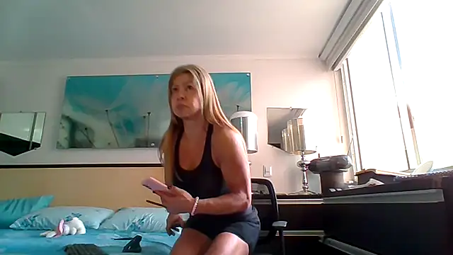 Mirianzapata 1 online show from November 2025 06:23:02 PM