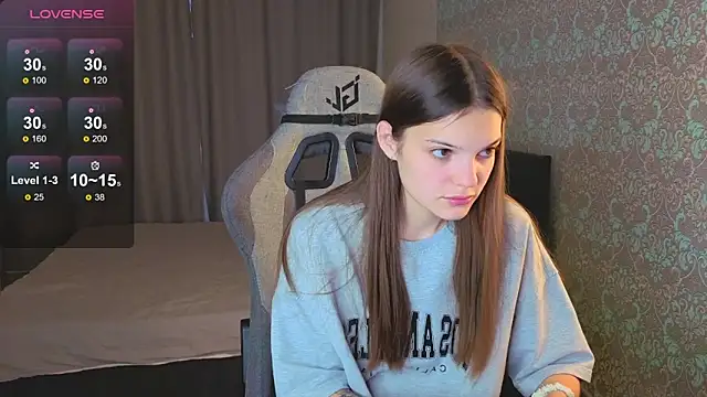 Snapshot of magic_shy_ chatting on September 2025 01:19:02 AM magic shy online show from September 2025 01:19:02 AM