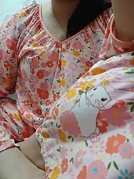 Snapshot of _Babyrose_ chatting on June 2026 07:10:01 AM Babyrose online show from June 2026 07:10:01 AM