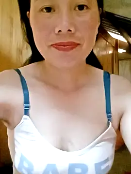 Snapshot of LyyChac chatting on September 2025 07:41:01 AM LyyChac online show from September 2025 07:41:01 AM