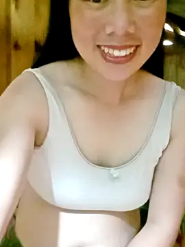 Snapshot of LyyChac chatting on September 2025 01:49:01 AM LyyChac online show from September 2025 01:49:01 AM