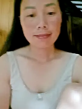 Snapshot of LyyChac chatting on September 2025 07:57:02 PM LyyChac online show from September 2025 07:57:02 PM