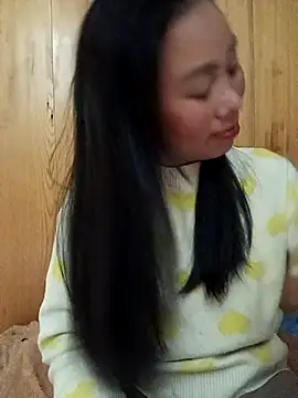 Snapshot of LyyChac chatting on December 2025 11:48:01 AM LyyChac online show from December 2025 11:48:01 AM