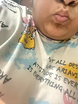 Snapshot of indian-hotmilfs chatting on September 2025 01:26:02 PM indian-hotmilfs online show from September 2025 01:26:02 PM