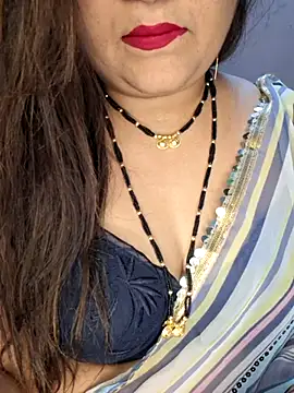 Snapshot of indian-hotmilfs chatting on October 2025 06:06:02 PM indian-hotmilfs online show from October 2025 06:06:02 PM