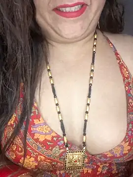 indian-hotmilfs online show from April 2026 07:22:01 PM