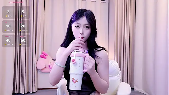 niannian18 online show from November 2025 10:09:01 AM