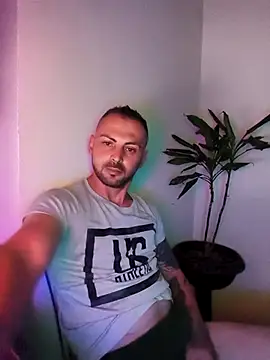 papichulo0099 online show from April 2026 03:15:01 AM