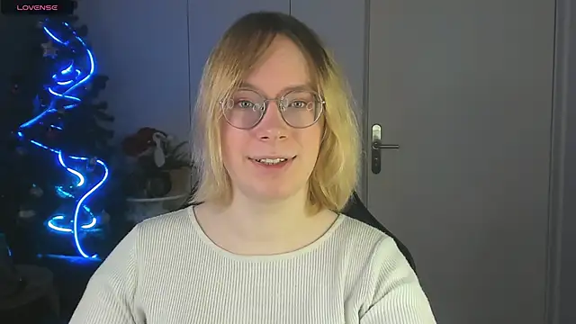 Amanda Butlerr online show from December 2025 09:59:01 AM