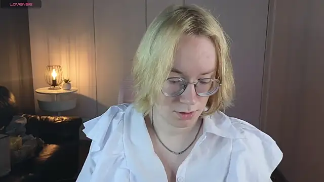 Amanda Butlerr online show from June 2026 03:29:01 PM