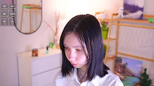 Snapshot of SuzanneHowse chatting on February 2026 03:16:02 AM SuzanneHowse online show from February 2026 03:16:02 AM