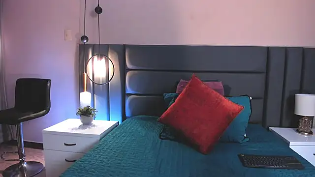 Snapshot of SagiraBelle chatting on November 2025 06:08:01 PM SagiraBelle online show from November 2025 06:08:01 PM