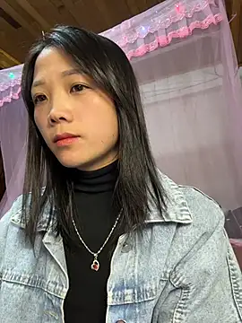 thaoyeuuu online show from November 2025 10:06:01 AM