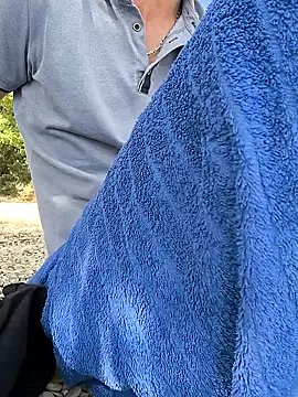 Snapshot of hugobolide chatting on September 2025 01:57:02 PM hugobolide online show from September 2025 01:57:02 PM