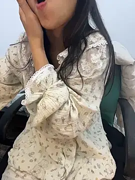 Snapshot of bunny_b4nny chatting on December 2025 02:59:02 PM bunny b4nny online show from December 2025 02:59:02 PM