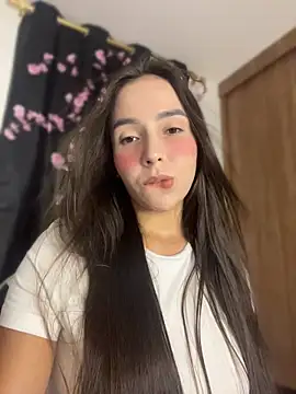 Snapshot of Scarlett05 chatting on June 2026 02:21:02 AM Scarlett05 online show from June 2026 02:21:02 AM