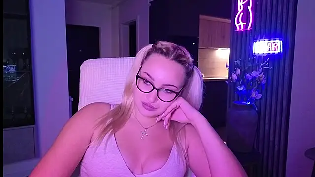 Snapshot of adrelaxina chatting on October 2025 10:25:02 PM adrelaxina online show from October 2025 10:25:02 PM