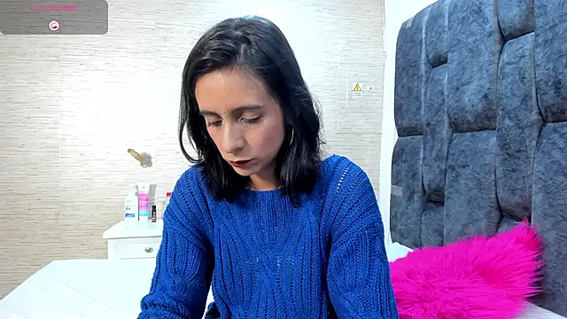 Snapshot of MiaAmore_ chatting on December 2025 08:49:02 PM MiaAmore online show from December 2025 08:49:02 PM