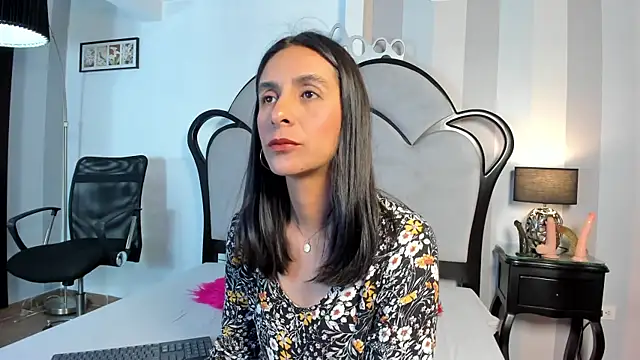 MiaAmore  online show from July 2026 06:36:01 PM