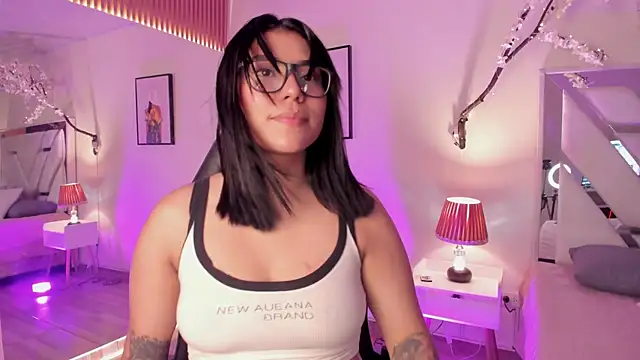 emy williams online show from December 2025 08:13:01 PM