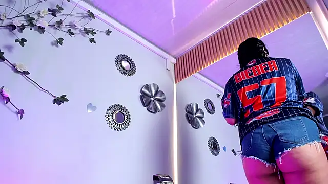 emy williams online show from April 2026 09:39:33 PM