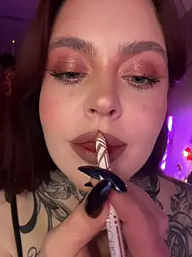 Mariiiiiway online show from October 2025 07:42:02 PM