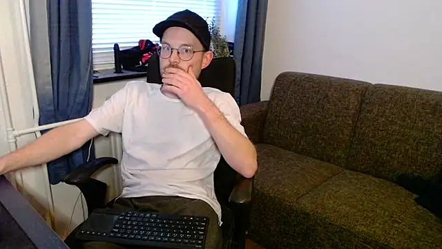 ChefDeLust online show from November 2025 03:00:01 PM