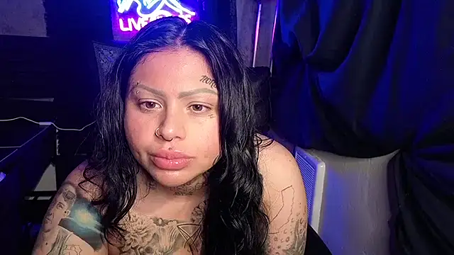 chicanachic13 online show from January 2026 07:56:02 AM