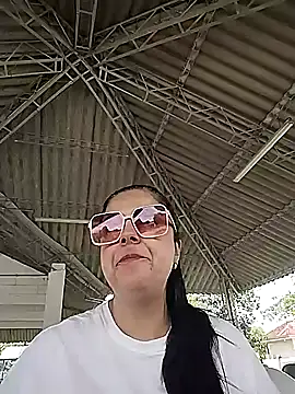 Nahomi 04 online show from October 2025 05:33:02 PM
