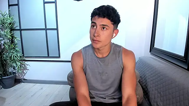 AustinJones  online show from November 2025 07:37:01 PM