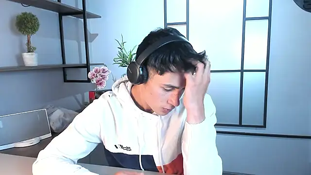 AustinJones  online show from February 2026 07:21:01 PM