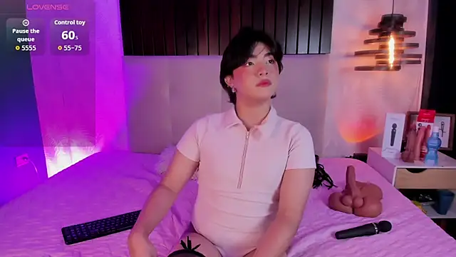 Creamy Angelo online show from November 2025 08:54:02 PM