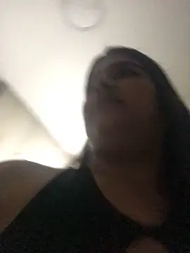 Miia Parker online show from November 2025 01:34:01 PM