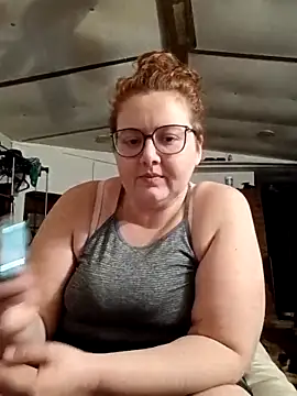 XEmoxkittyx online show from February 2026 05:51:02 AM