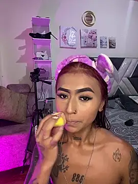 Snapshot of Dirty_isabella18 chatting on May 2026 05:33:01 PM Dirty isabella18 online show from May 2026 05:33:01 PM
