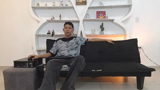 Snapshot of BEAUTY_BOYS1 chatting on November 2025 07:07:01 AM BEAUTY BOYS1 online show from November 2025 07:07:01 AM