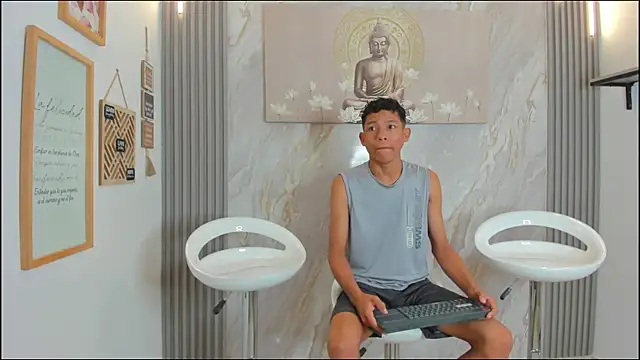 BEAUTY BOYS1 online show from January 2026 07:23:02 AM