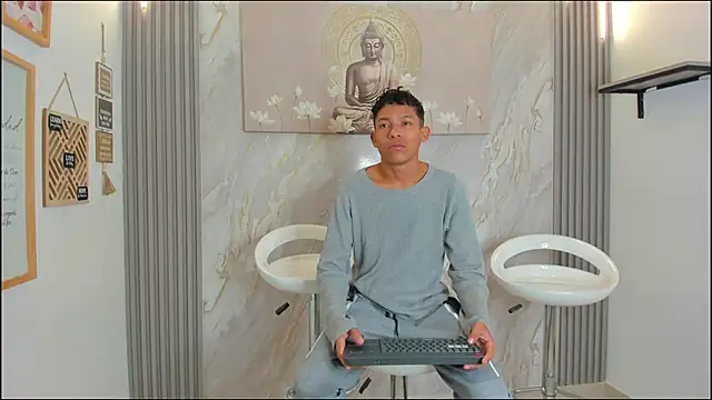 BEAUTY BOYS1 online show from January 2026 07:21:01 AM